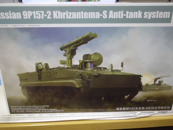 Trumpeter 09551 Russian 9P 157-2 Khrizantema-S Anti-Tank System