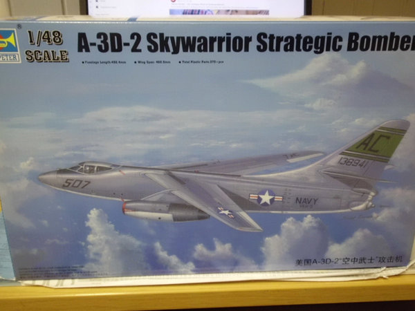 Trumpeter 02868 Douglas A-3D-2 Skywarrior Strategic Bomber