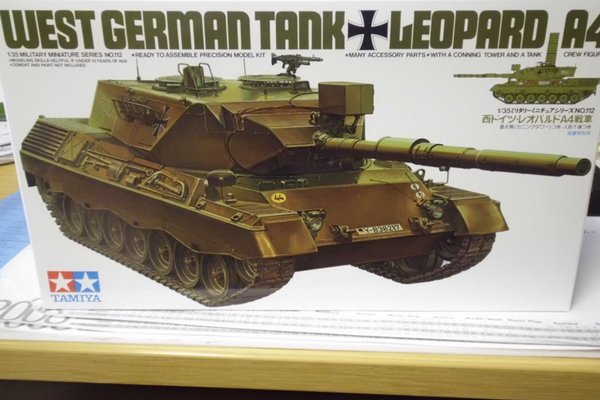Tamiya 35112 Bundeswehr KPz Leopard A4